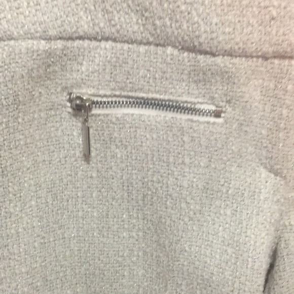 DYNAMITE WHITE AND SILVER SHORTS - Picture 2 of 4